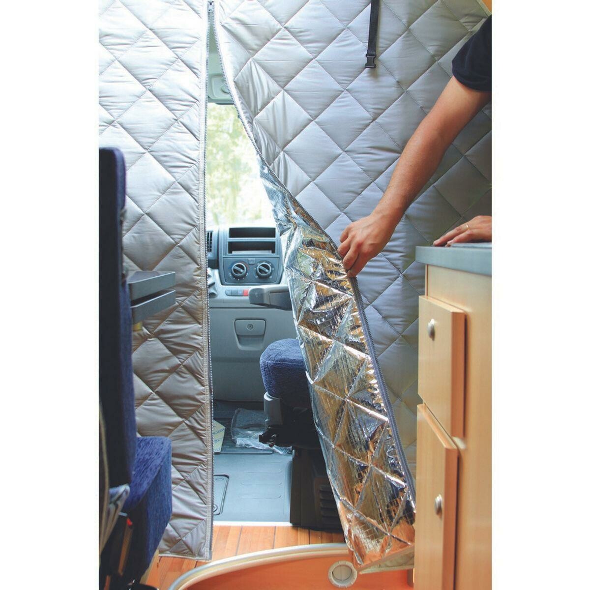 Curtain Curtain - Tirai Pembatas Mobil Fiat Ducato Dengan