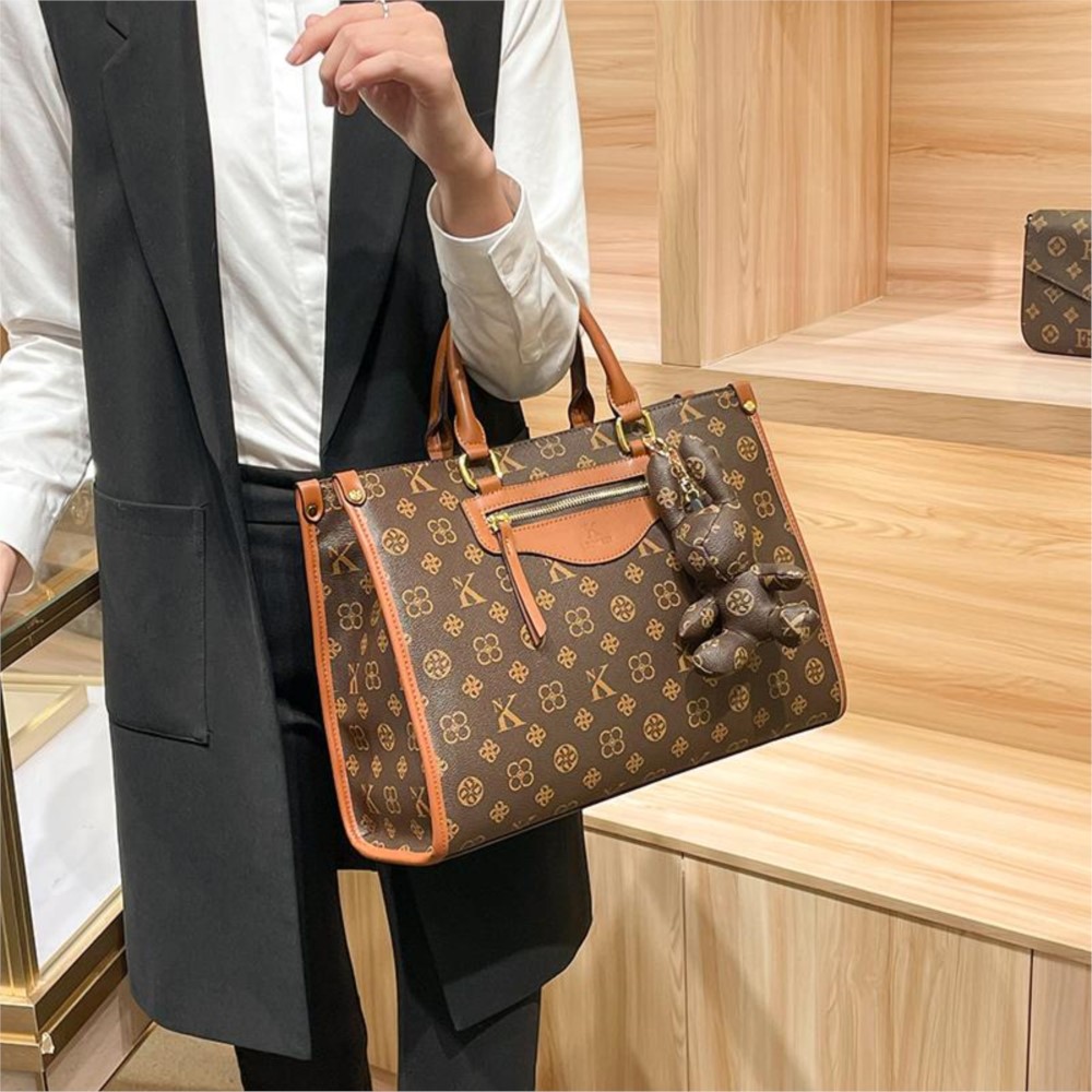 Interior Design High End - Tas tangan wanita merek terkenal 2025